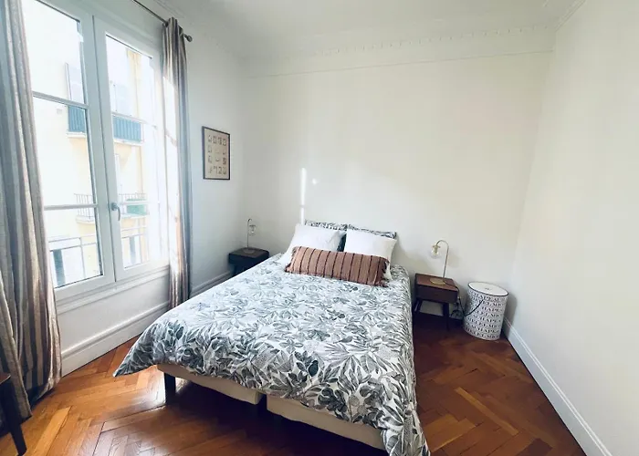 2p De Charme Proche Gare Et Hyper Centre Apartment Nice