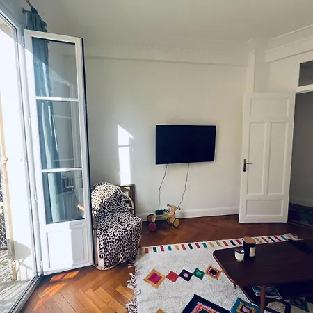 Appartement 2p De Charme Proche Gare Et Hyper Centre